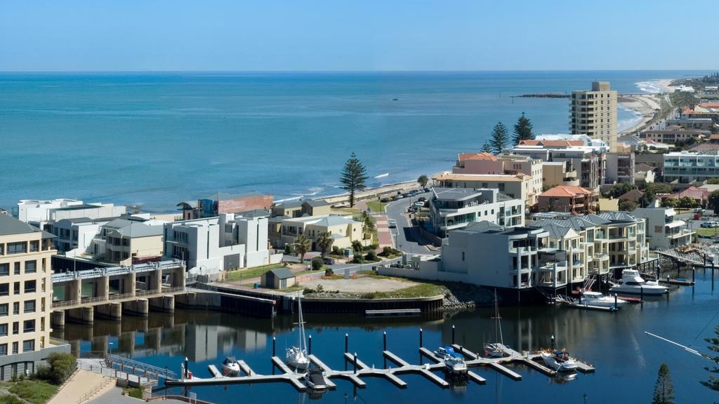 Atlantic Tower Motor Inn Adelaide Exterior photo